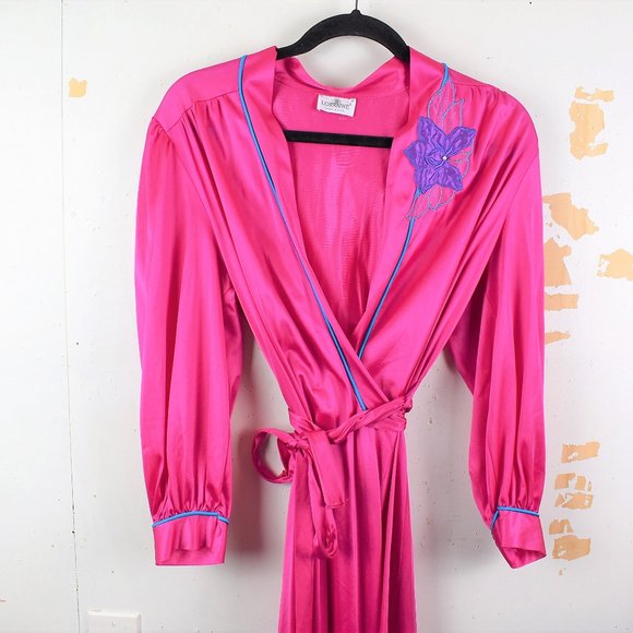 Vintage Pink Spring Floral Applique Belted Robe - Picture 2 of 8